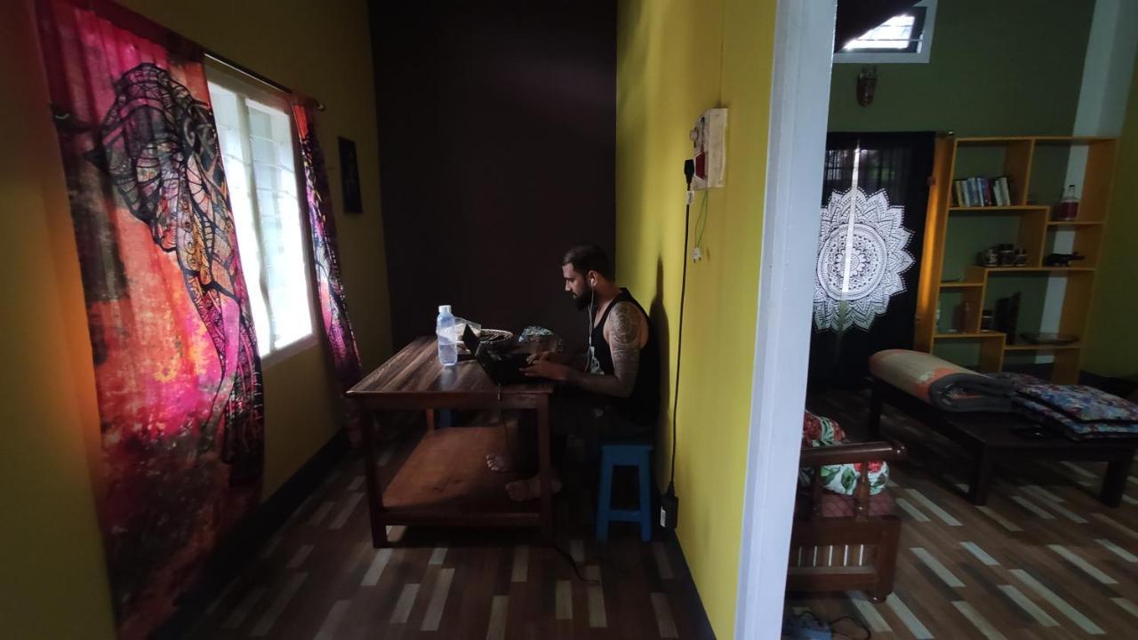Stargaze Backpackers Hostel グワーハーティー エクステリア 写真