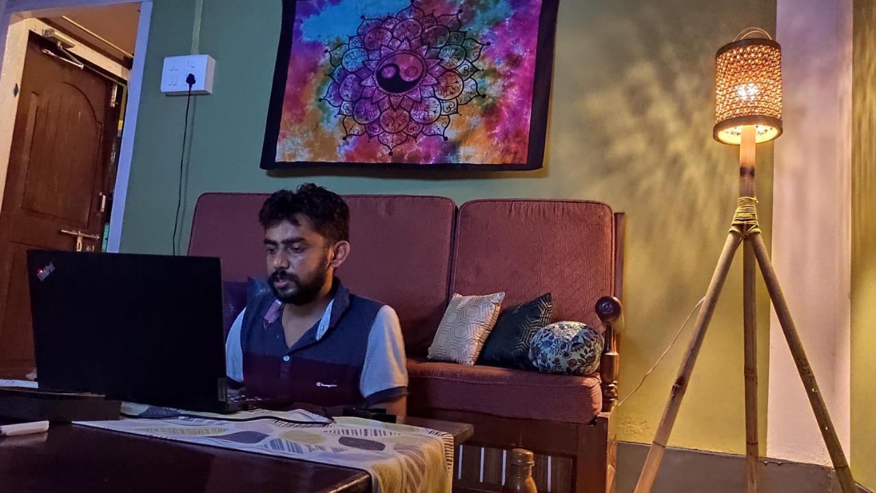 Stargaze Backpackers Hostel グワーハーティー エクステリア 写真