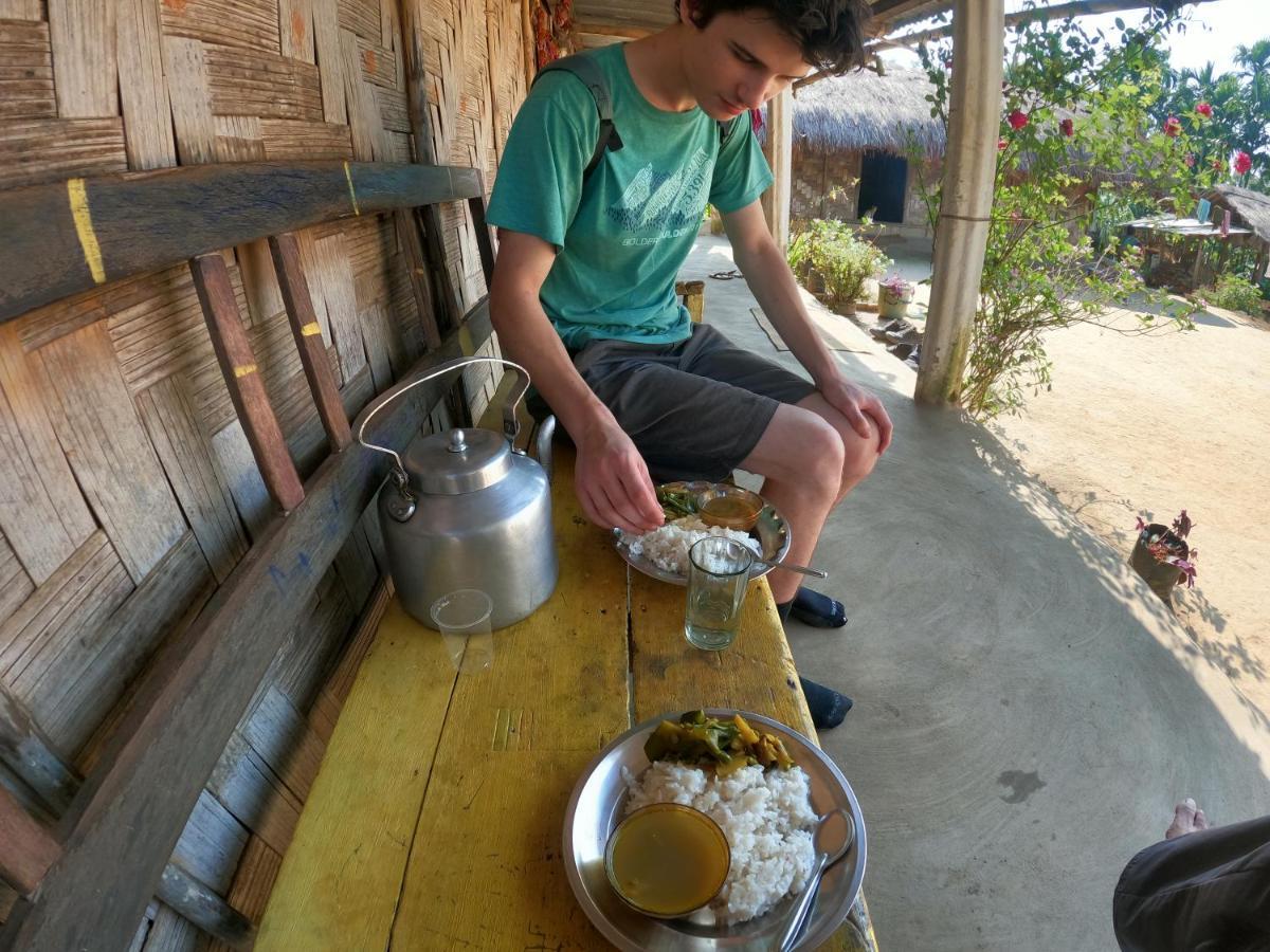 Stargaze Backpackers Hostel グワーハーティー エクステリア 写真