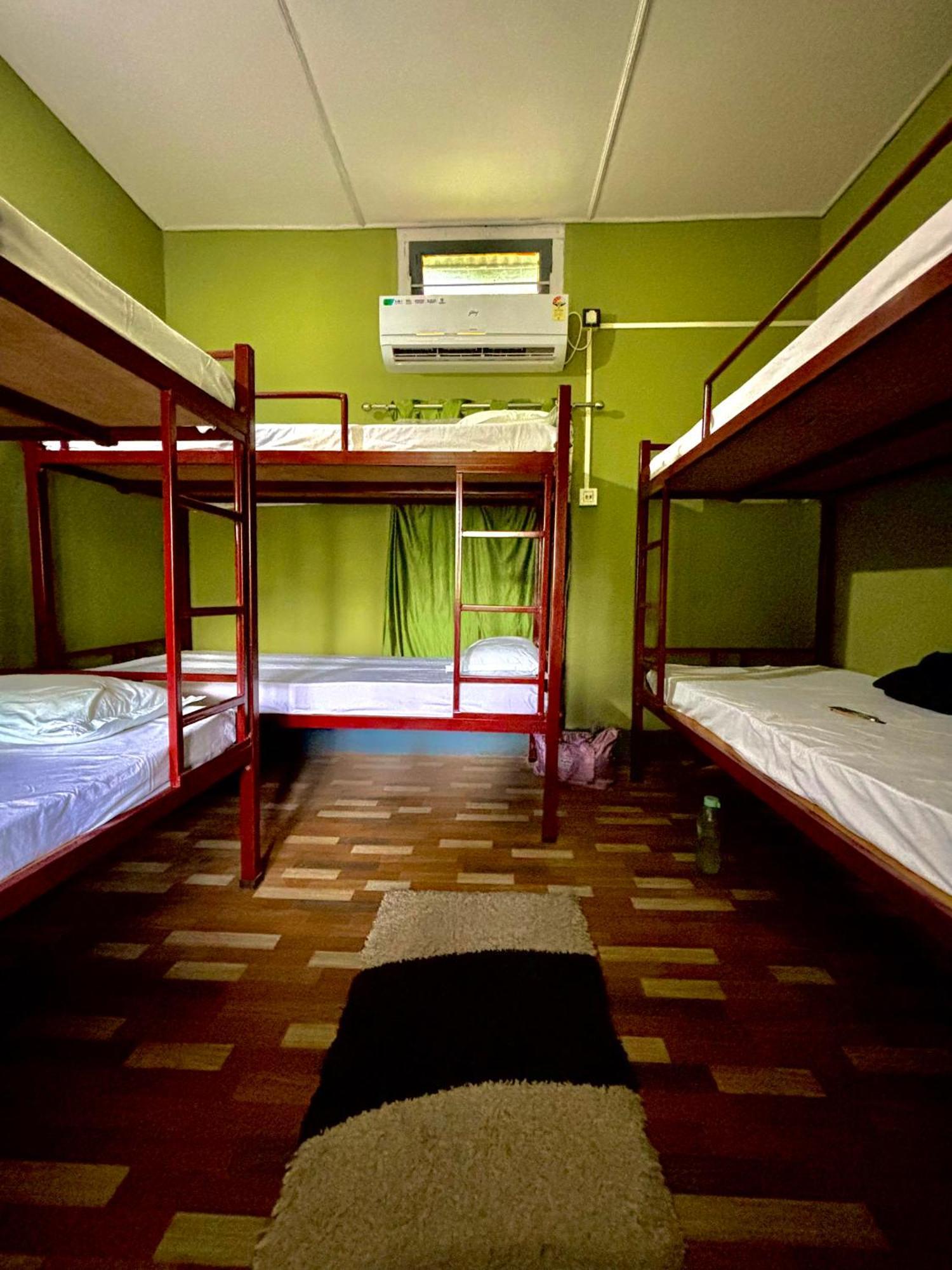 Stargaze Backpackers Hostel グワーハーティー エクステリア 写真