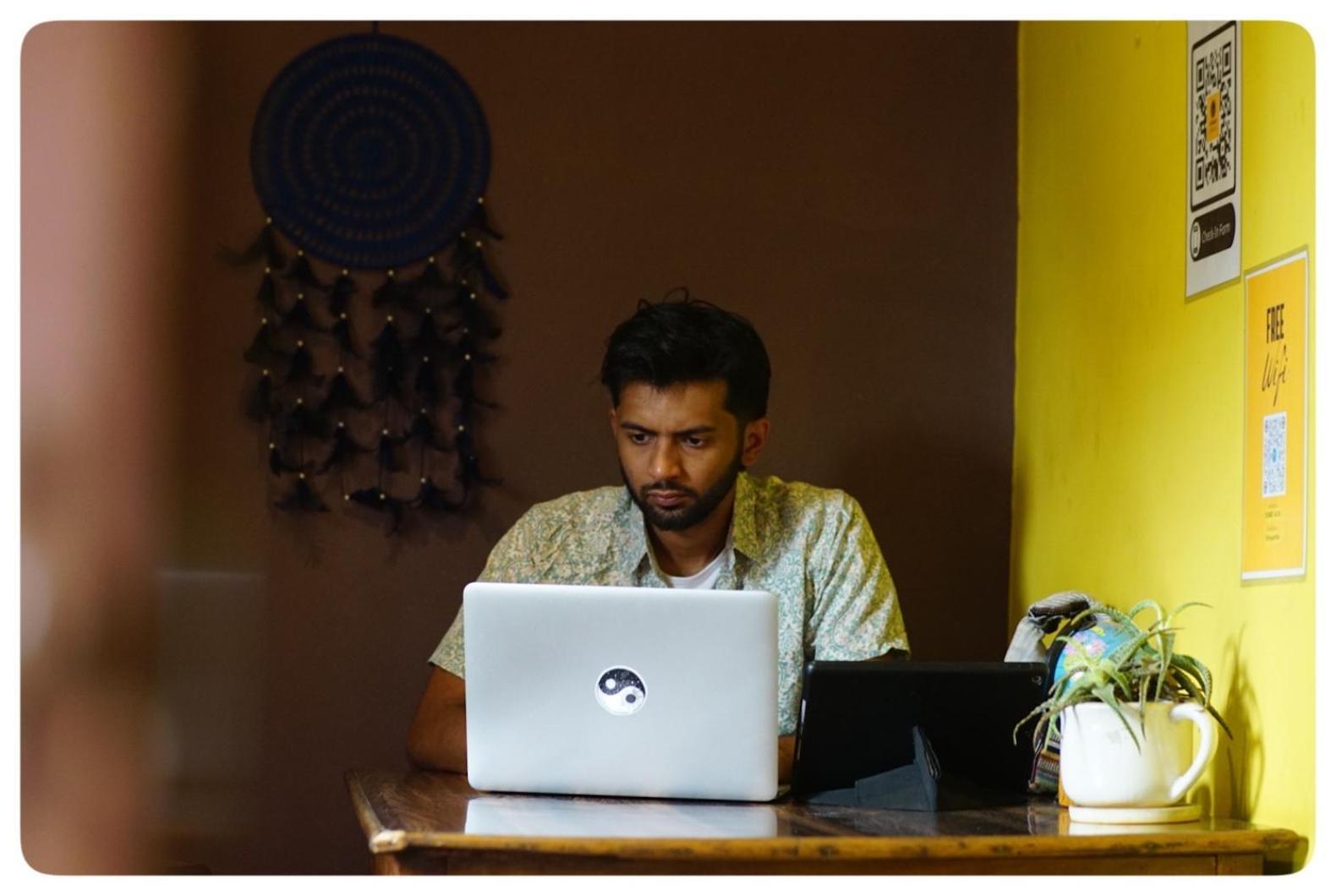 Stargaze Backpackers Hostel グワーハーティー エクステリア 写真
