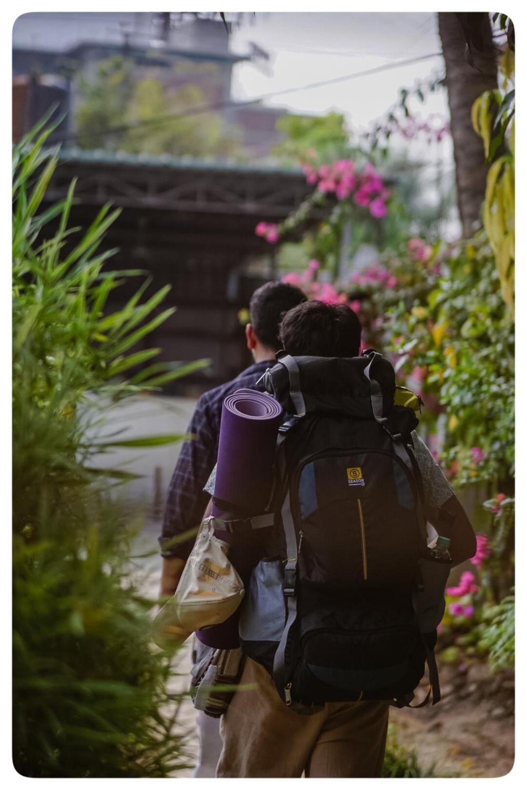 Stargaze Backpackers Hostel グワーハーティー エクステリア 写真