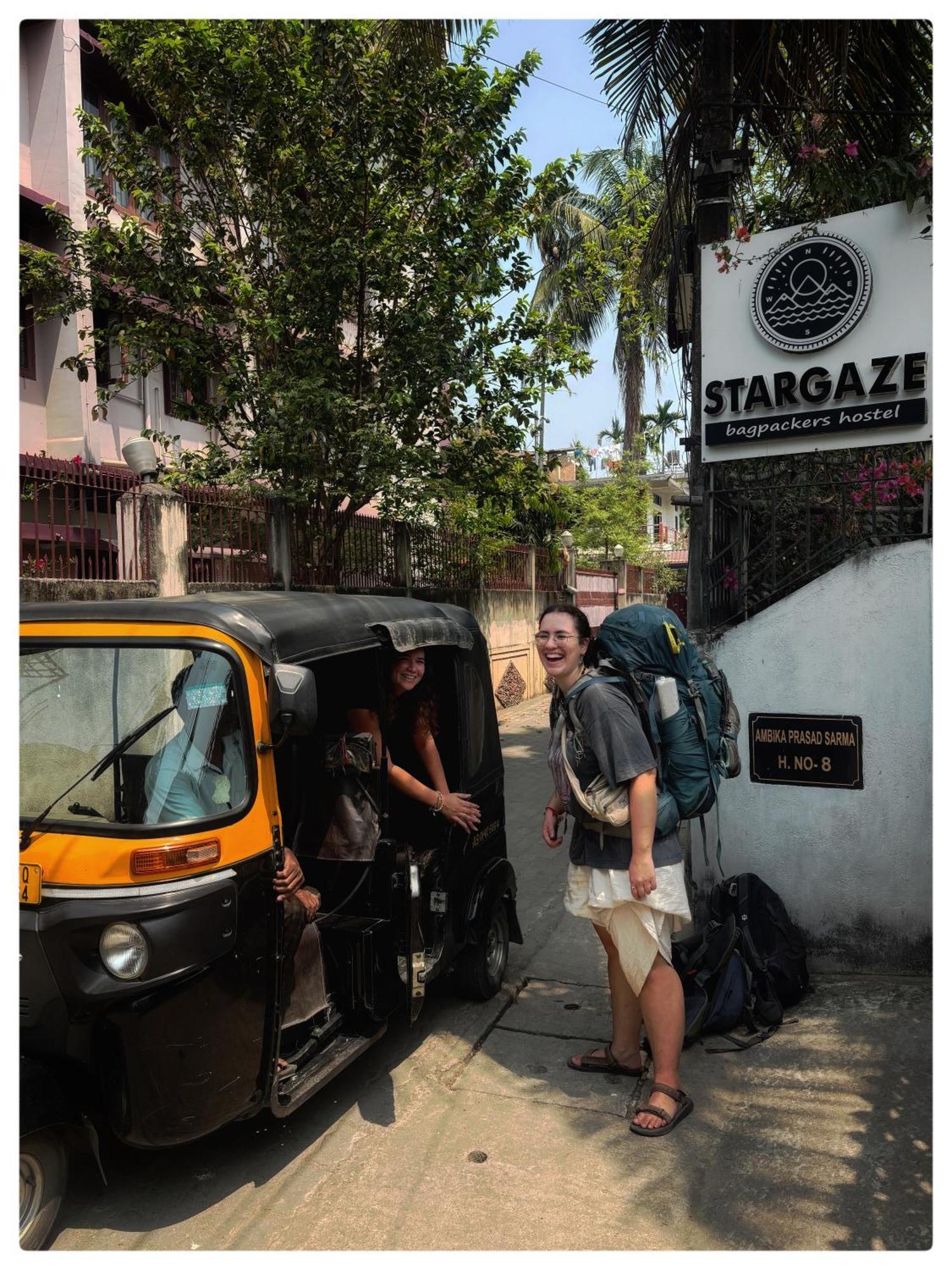 Stargaze Backpackers Hostel グワーハーティー エクステリア 写真